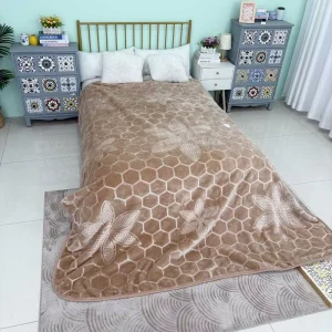 Solid Color Single Size 1PLY Embossed Fluffy Fleece Warm Raschel Blanket