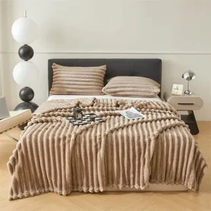 Solid Color Thickened Warm Winter Knitted 100% Polyester Flannel Velvet Nap Sofa Blanket Anti Dust Mite Modern