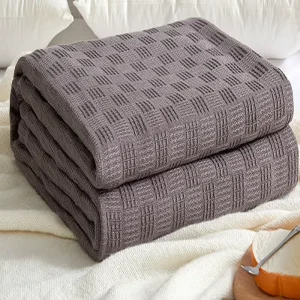 Solid Pattern Raschel Knit Throw Blanket Soft and Comfortable with Texture Big Size for Double Sofa Hotel or Home