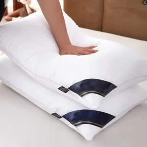 Solid Polyester Knitted Cotton Core Portable Home Decorative Sofa Neck Travel Beds Hotel Pillows & Cushions