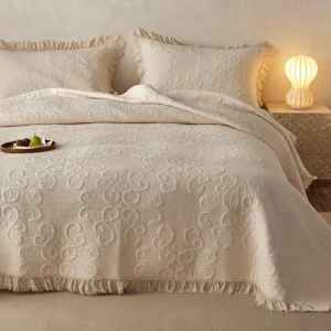 Solid Quilted Lightweight Microfiber 3 Piece Polyester Bedspread Bedding Set