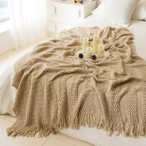 Solid color Nordic style Acrylic Fiber Knitted Sofa Blanket Bed Runner Guesthouses Hotels Bedroom Throw Quilted Cover Hollow out