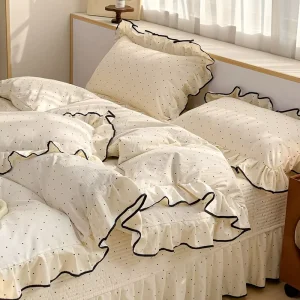 Spring Summer New Modern Polyester Ruffles Soft Washed Polka Dot Four-Piece Bedding Set with Warm Skin Feature