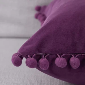Square Decorative Throw Pillow Covers Soft Velvet Outdoor Cushion Covers 18 X 18 with Balls for Sofa Bed