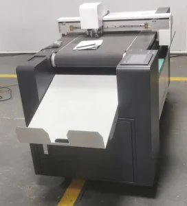 Sticker Cutting Plotter Automatic Cardboard Cutting and Creasing Machine Cutting Table Sticker