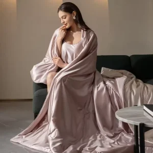 Summer Breathable Soft Keep Cool Quilt Comforter Nylon Spandex Polyester Filling Modern Design Innovative Hyaluronic Acid