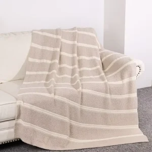 Super Cozy 100% Polyester Fabric 50*70 Soft Comfortable Machine Wash Knit Throw Blanket for Sofa Bed Couch