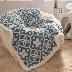 Super Soft Blue Three-Dimensional Jacquard Lock Strip Pattern Sherpa Fleece Blanket for Bed Sofa