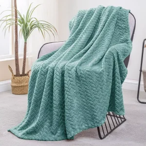 Super Soft Cozy Lightweight Fleece Throw Blanket Warm Plush Blanket for Couch Sofa Bed Winter Decorative Plain Style