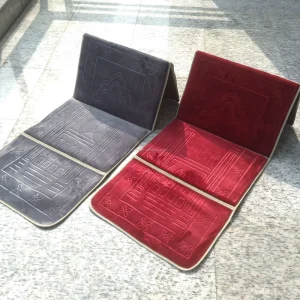 Super Soft Embossed Portable Velvet Square Woven Polyester Anti Slip Muslim Prayer Mat 55x110cm for Ramadan