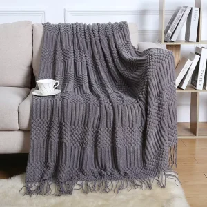 Super Soft Knitted Acrylic Throws Solid Color Nap Cover Blanket with Tassels Product
