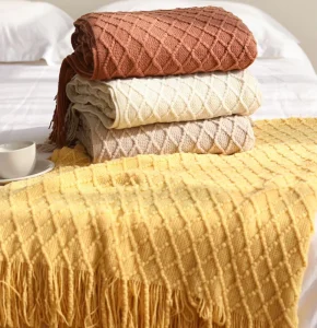 Super Soft Run Acrylic Textured Solid Decorative Throw Lightweight Knitted Blanket for Bed and Sofa