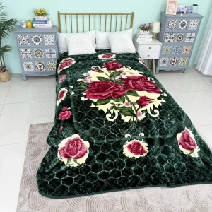 Thick 100% Polyester Flower Design Raschel Blanket 1PLY With Emboss Anti Dust Portable Non Toxic Four Seasons Use