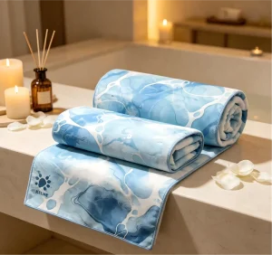 Thick Microfiber Beach Towel High GSM Absorbent Resort Towel OEM