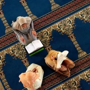 Thick Padded Muslim Prayer Rug Embossed Mihrab Non Slip Polyester Islamic Prayer Mat
