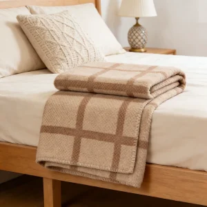 Thick Soft Multi Purpose Throw Blanket Flannel Fuzzy Fleece Reversible Warm Blanket 450gsm Grid Pattern Blanket