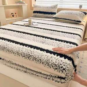 Thickened Velvet Bed Sheet Set Winter Velvet Bedspread Mattress Protector Bed Cover