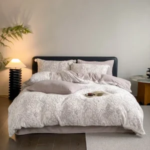 Thickened Warm Anti Static Winter 100% Polyester Milk Velvet 4 Piece Bedding Set Floral Flannel Bed Set