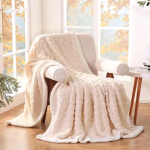 Thickened Warm Microfiber Fleece Quilt Soft Comforter Sets Bedding Set Luxury Bed Sheets Print Modern Oval Shape 100% Polyester