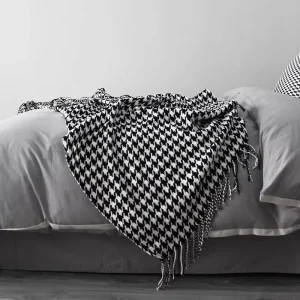 Thousand Bird Grid Knitted Decorative Bed Tail Towel Nordic Black White Minimalist Luxury Throw
