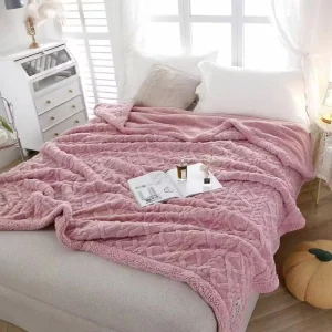 Top Ranking Geometric Plain Taffron Throw Blanket Warm Soft 100% Polyester Bedding Blanket for Home Decor Gift