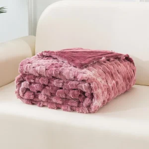 Top Selling Unique Design Home Textile 100% Polyester Knitted Pink Rabbit Blanket for Home Use