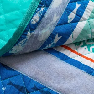 Ultra Lightweight Thermal Picnic Blanket Waterproof Beach Mat for Hiking Camping Park Activities