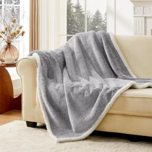 Ultra Soft Cozy Winter Rabbit Fur Blanket for Bedroom Dorm Use Luxury Decorative Fleece Customizable Size Color Machine Washable