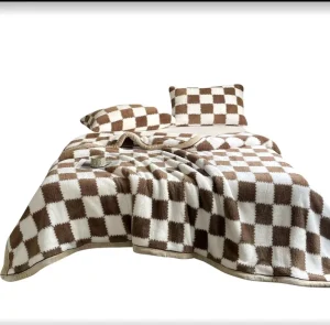 Ultra Soft Plush Fluffy Checkered Blanket Cozy Fleece Grid Throw for Sofa and Bed Warm Winter Double Sided Comforter