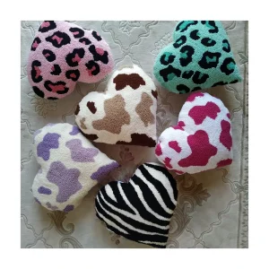 Valentine’s Day Gifts Cute Heart Shaped Throw Pillow Decorative Soft Punch Needle Tufted Pillows