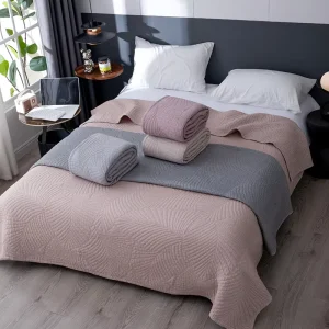 Wabi sabi Woven Portable Queen Size Bed Throw Blanket Cotton Polyester Wrinkle Resistant Custom Pattern for Villa Bedroom