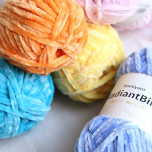 Warm Heart Domi Best Selling 100g 80m Crochet for Scarf Blanket Weaving Factory Kennel Chunky Chenille Yarn