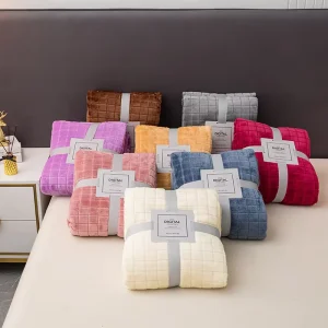 Warm Luxury Custom Jacquard Polyester Soft Plaid Thick Fluffy Other Bed Flannel Fleece Blankets Throws for Sofa Winter