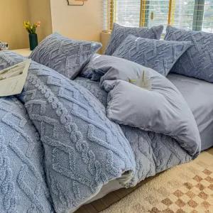 Warm Winter Taffia 4 PCS Set Comforter Set Thickened 2 PCS Pillowcase 1PCS Quilt and 1PCS Sheet Bedding Set