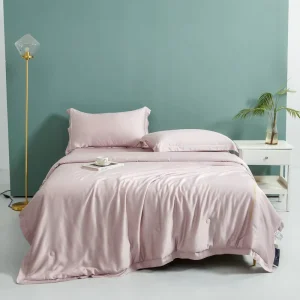 Washable Bamboo Summer Quilt Naturally Cooling Silky Soft Lightweight Comforter for Hot Sleepers & AC Bedrooms