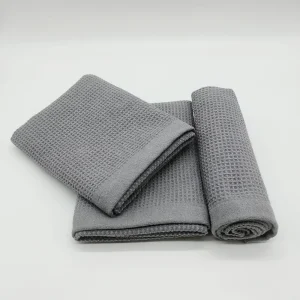 Water Absorbent Unpleasant Smells 40*40cm Custom Logo Arabiner Clip Eco Friendly Microfiber Waffle Towel