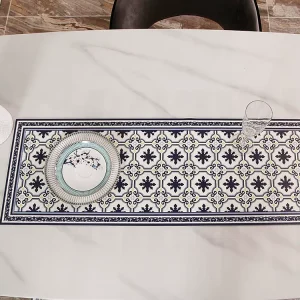 Waterproof Non Slip Plaid Korean Modern Vinyl Restaurant Table Runner Placemat for Wedding Use