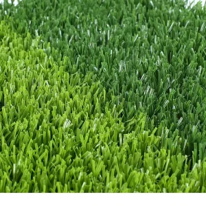 Wear Resistant Synthetic Turf for Garden Patio Easy Installation Grass Carpet Roll
