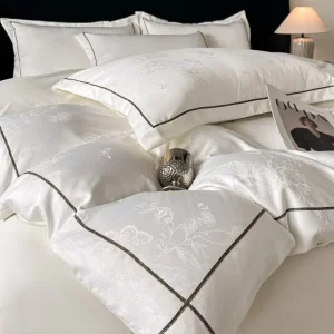 Wedding Bedding European Style Satin Jacquard Set of 4 Pieces Duvet Set Sheet Set