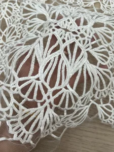 White Corded Sheer 3D Floral Embroidery Tulle Lace Fabric for Women’s Dress for Bridal Wedding Dress