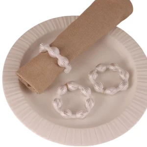 White Design Napkin Rings Serviette Ring Table Decoration Handicrafts Gift for Home Party Wedding Hotel Use