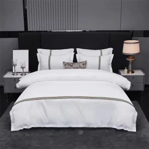 White High quality Cotton Lined Fabric Bedding Set for Hotels and Guesthouses