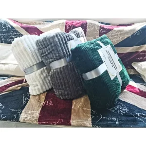 WholesaleThrow Fleece Bed Blanket Solid Color Flannel Soft Green Throw Blankets for Winter