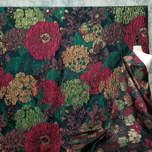 Windproof Retro-style Hot-stamped Floral Metallic Wire 3D Relief Brocade Fabric for Apparel & Home Decor