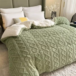 Winter Bedding Sets Solid Color Quilt Comforters Tufted Fleece Comforter Set