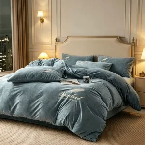 Winter Couple Hotel Feng Shui Crystal Velvet Feather Embroidered Bedding Sheet and Duvet Cover Four Piece Set