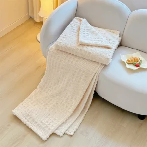 Winter Skin Friendly Flannel Jacquard Fleece Blanket for Couch Chair & Bed Soft Cozy Home Use