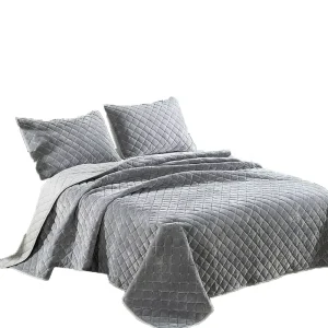 Winter Solid Pattern Velvet Bedspread Quilt Sets 3-Piece Anti-Pilling Queen/King Sizes Comforter Customized Color