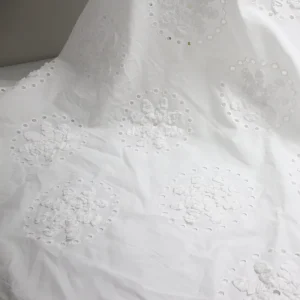 Women’s Girls Fashionable 3D Embroidered Polyester Warp Knit Dobby Mesh Fabric Woven Lightweight Wedding Dress Fabric