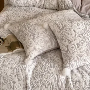 Woven 100% Polyester 4 Piece Bedding Set Floral Simple Water Resistant Winter Home Textile